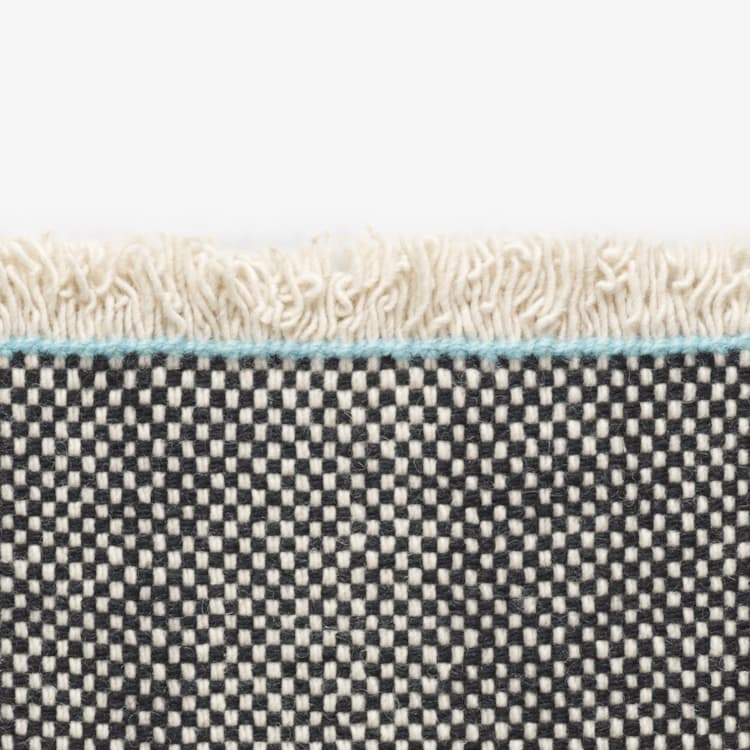 Kvadrat, Doutone 0191